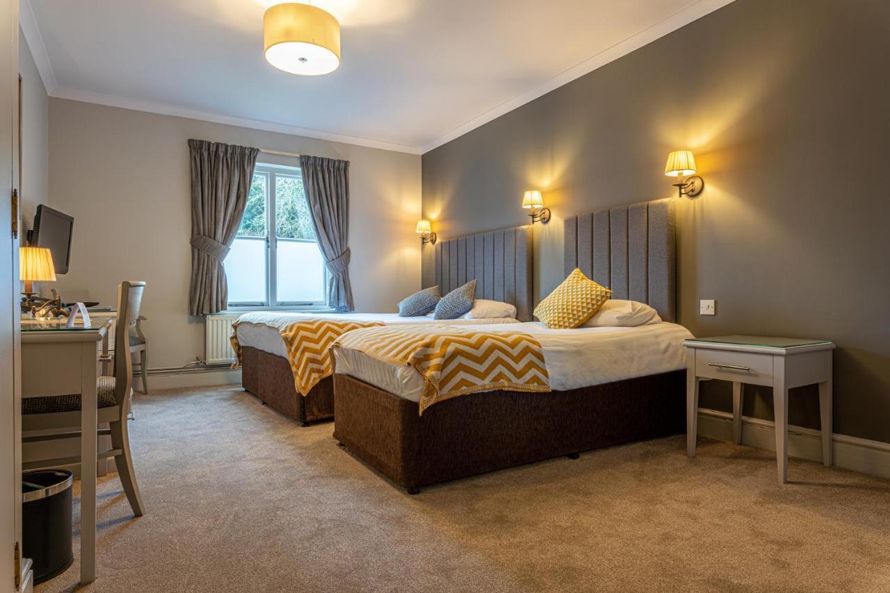 The Dog & Bear Hotel Lenham Extérieur photo
