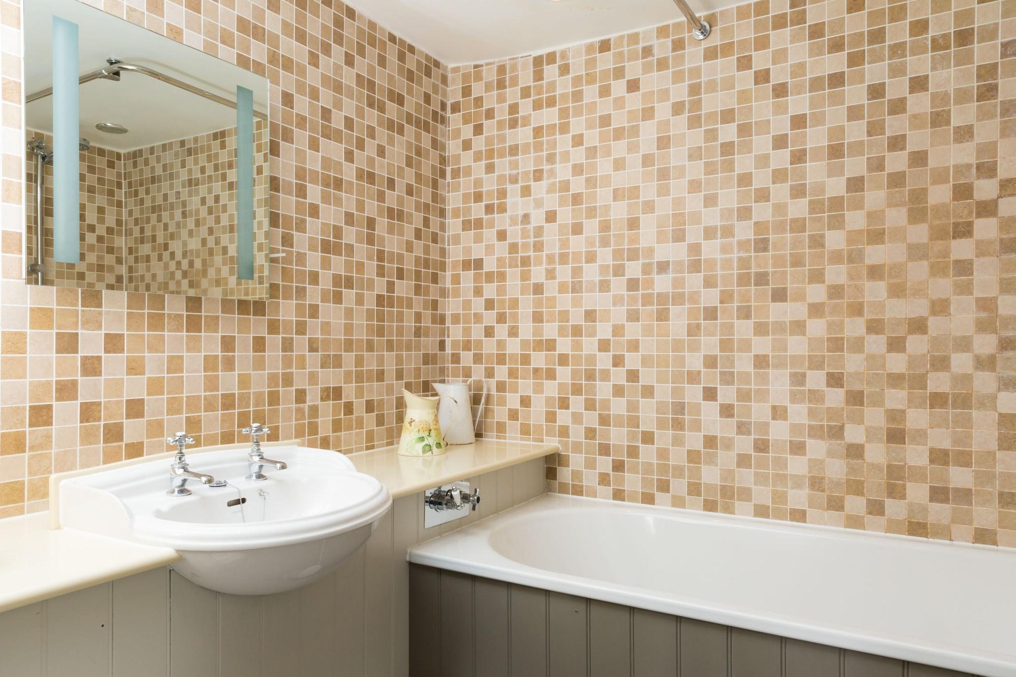 The Dog & Bear Hotel Lenham Extérieur photo