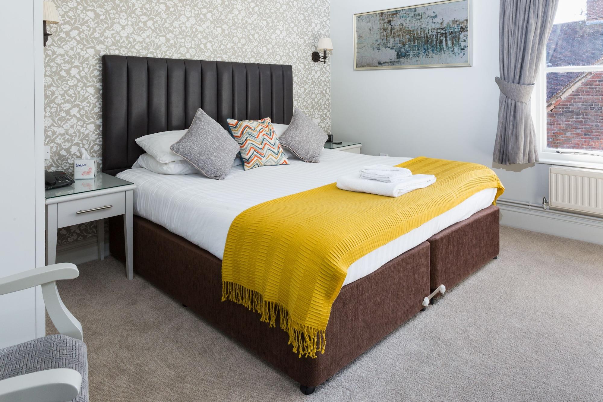 The Dog & Bear Hotel Lenham Extérieur photo