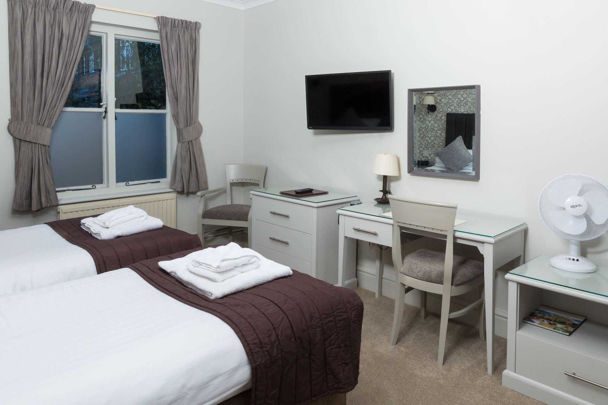 The Dog & Bear Hotel Lenham Extérieur photo
