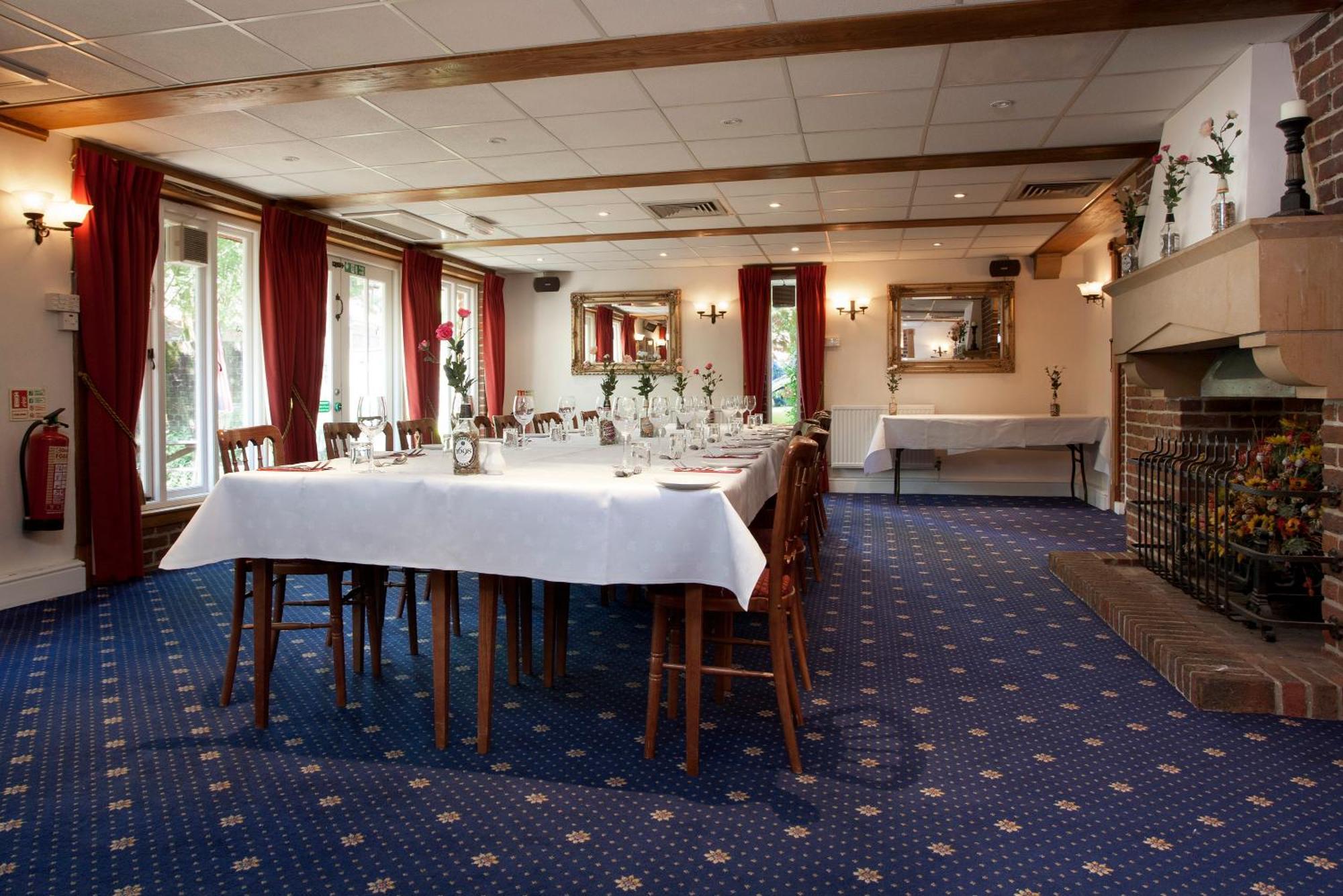 The Dog & Bear Hotel Lenham Extérieur photo